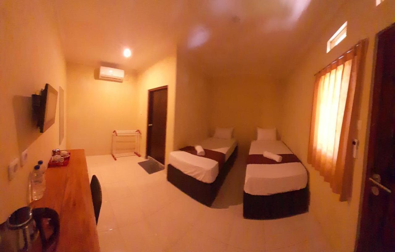 Fx72 Labuan Bajo Hotel Экстерьер фото