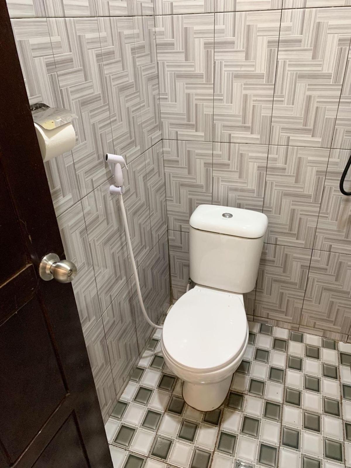 Fx72 Labuan Bajo Hotel Экстерьер фото