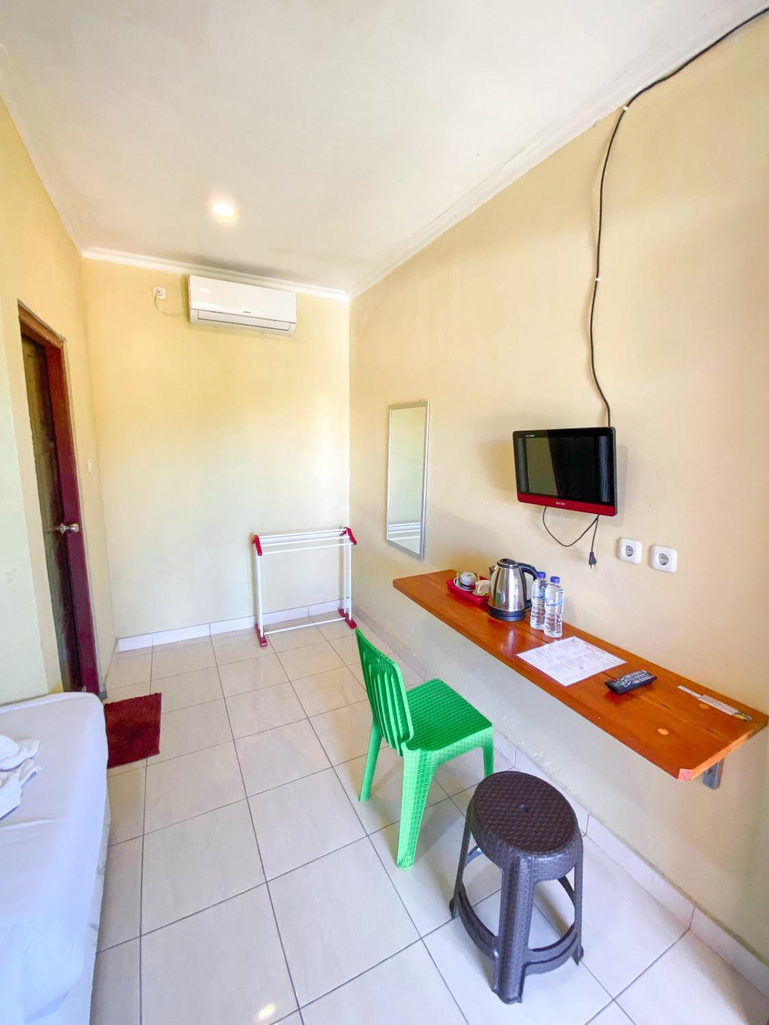 Fx72 Labuan Bajo Hotel Экстерьер фото